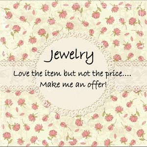 Make me an offer / Bundle and save 15%😊